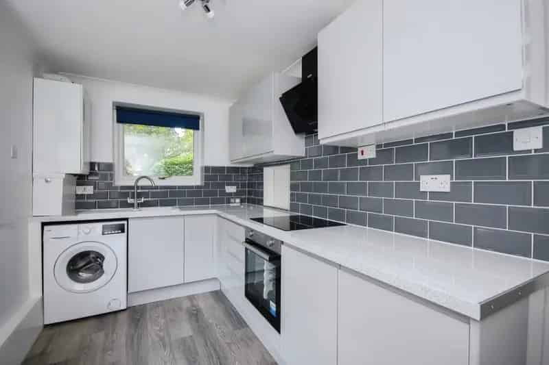 2 Bedroom Apartment for Sale in Charminster Bournemouth