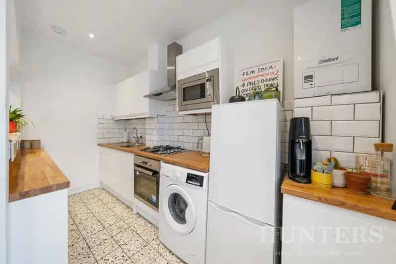 2 Bedroom Flat To Let Tottenham Modern Flat Near Transport