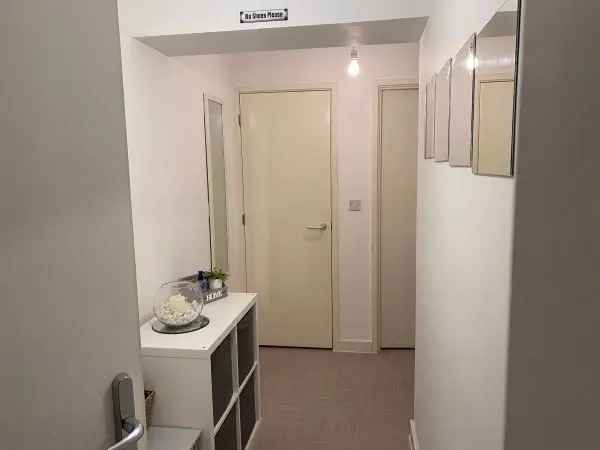 Flat For Rent in Bury, England