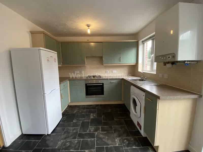 4 Bedroom Townhouse To Rent - Furnished - Parking - Garden