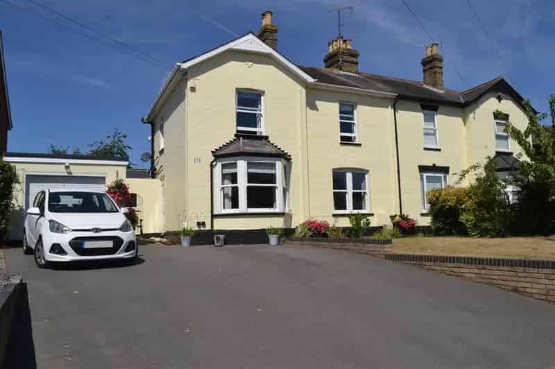 4 Bedroom Semi Detached House For Sale