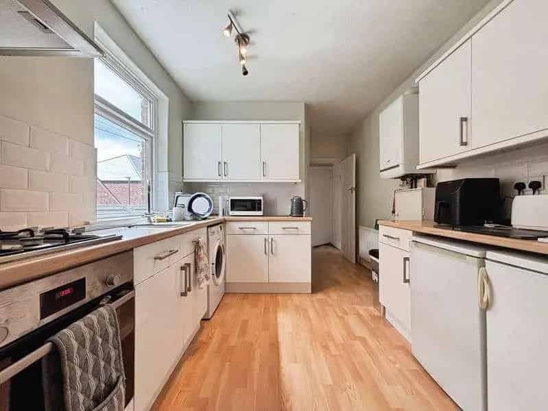 2 Bed Flat for Sale in NE6 - Modern, Spacious, and Move-In Ready