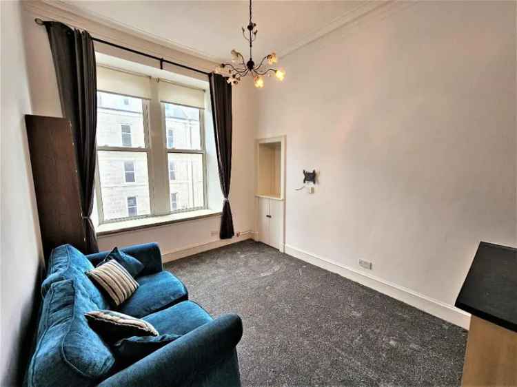 1 Bedroom Furnished Flat Near Union Street