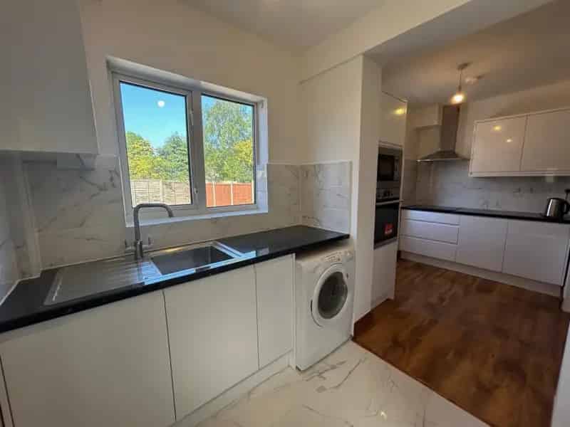 3 Bedroom Semi Detached House Zero Deposit Available
