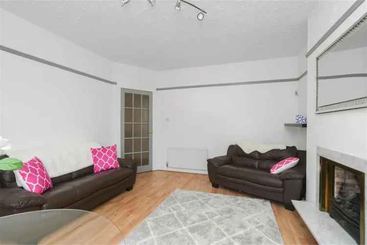 2 Bed Flat - Upper with 2 Reception Rooms