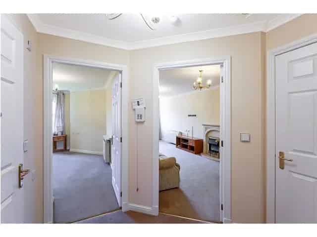 1 Bedroom Retirement Apartment for Sale in Bishopbriggs