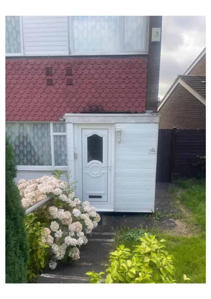 3 Bedroom House Company Let Only Comfortable Modern Living
