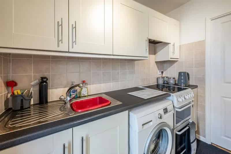 2 Bedroom Bungalow For Sale Kingswinford