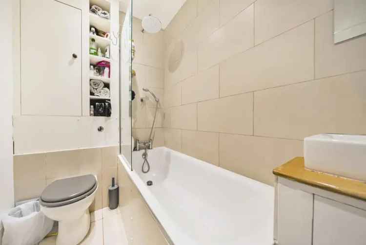 Two Bedroom Period Garden Flat Near Tooting Broadway Station