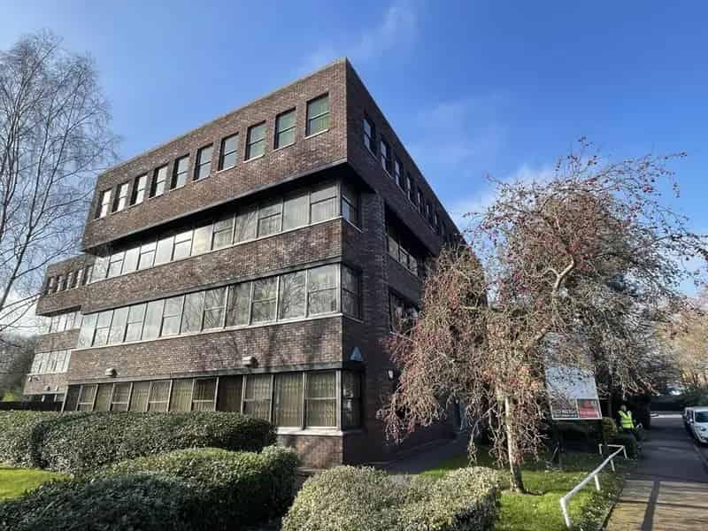 Virginia House Office Suites 1621-6517 sq ft Near Olton Train Station