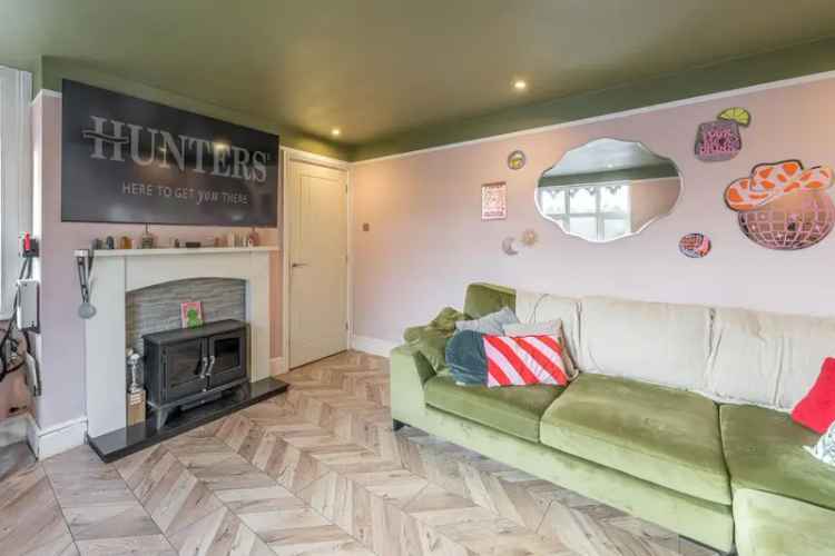 2 Bedroom Flat For Sale 679 SQ FT Clent