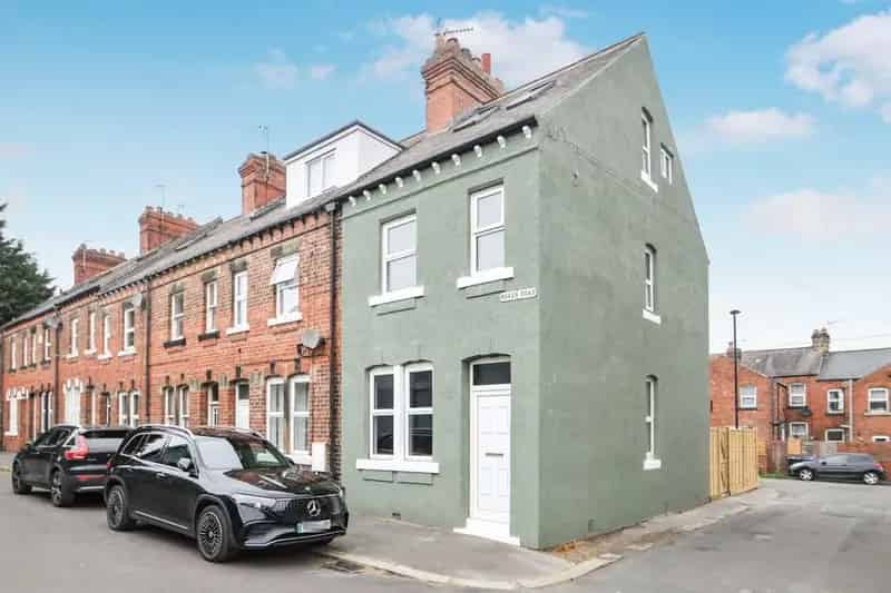 4 Bedroom House To Let in Harrogate