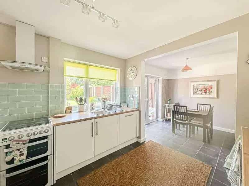 3 Bed House for Sale in Bowing Park