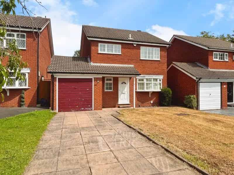 3 Bedroom Detached House for Sale