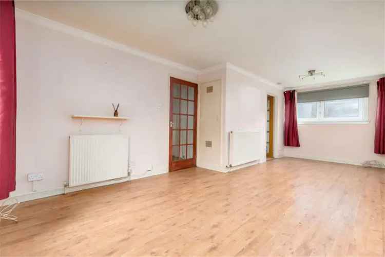 1 Bed Ground Floor Flat with Reception Room