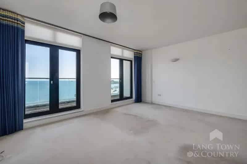 2 Bed Duplex Apartment with Panoramic Sea Views Plymouth Hoe