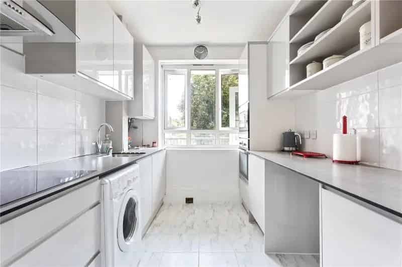 1 Bedroom Flat Brixton Hill Court London