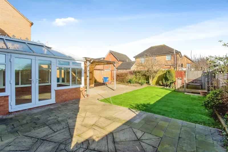Four Bedroom Detached House Over 1500 Sqft No Onward Chain