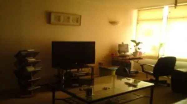 Flat For Rent in Basildon, England