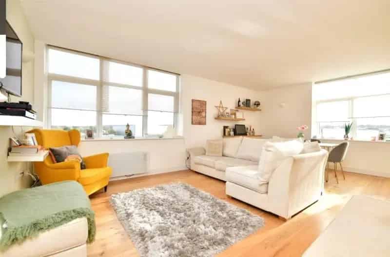 1 Bedroom Flat near Waddon Station and Leisure Centre