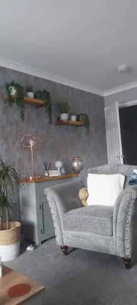 Flat near Shopping Centre with Own Entrance