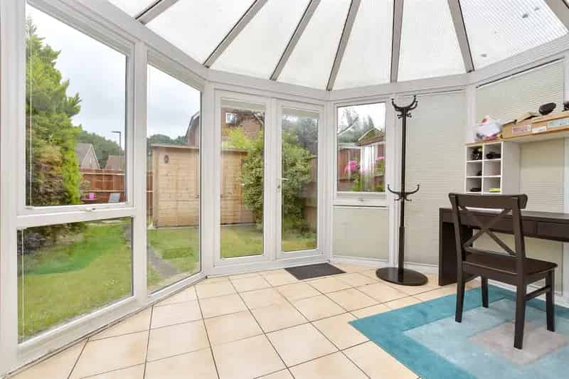 2 Bedroom End Terrace House for Sale Tadworth