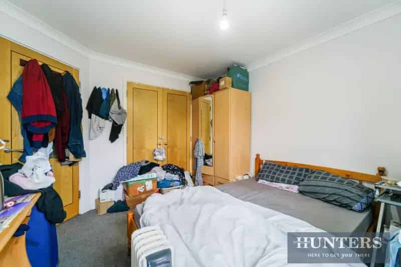 2 Bedroom Flat For Sale - 650 SQ FT - Perfect for First Time Buyers