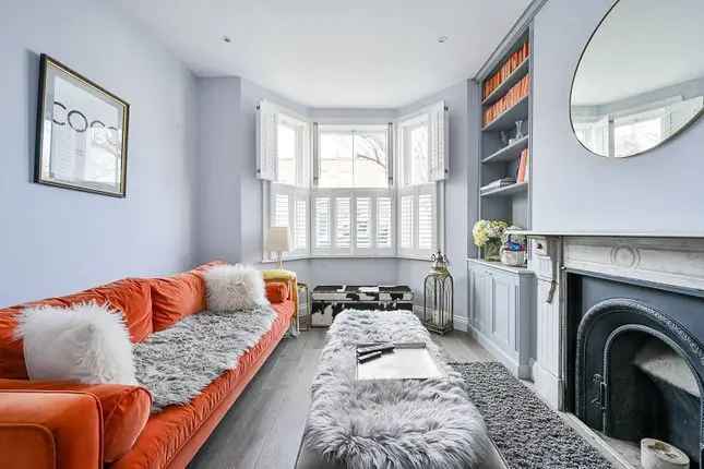 Four Bedroom Terraced House to Rent in London W6