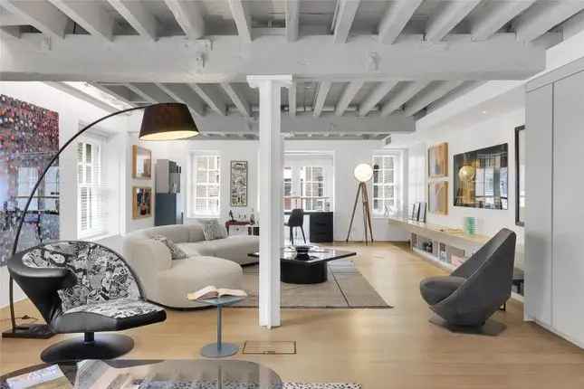 Luxury Loft Apartment in Historic City Building