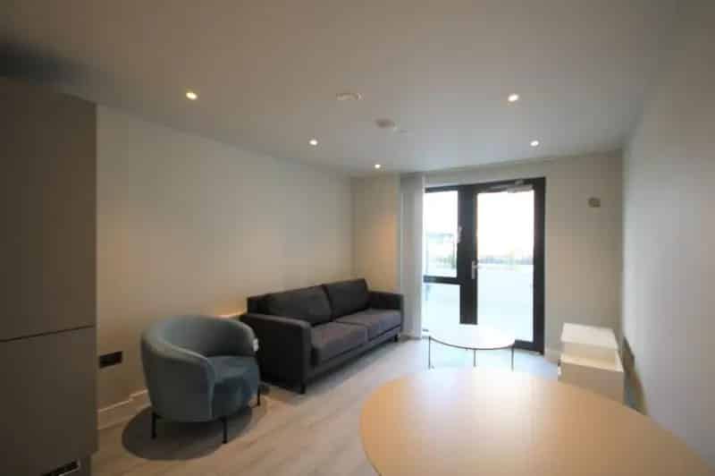 1 Bedroom Apartment with Private Terrace and Hotel Amenities
