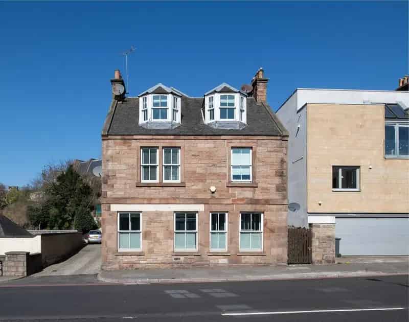 2 Bedroom Duplex for Sale in Craiglockhart