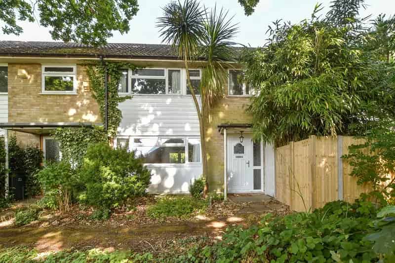 3 Bedroom End of Terrace House for Sale Kennington