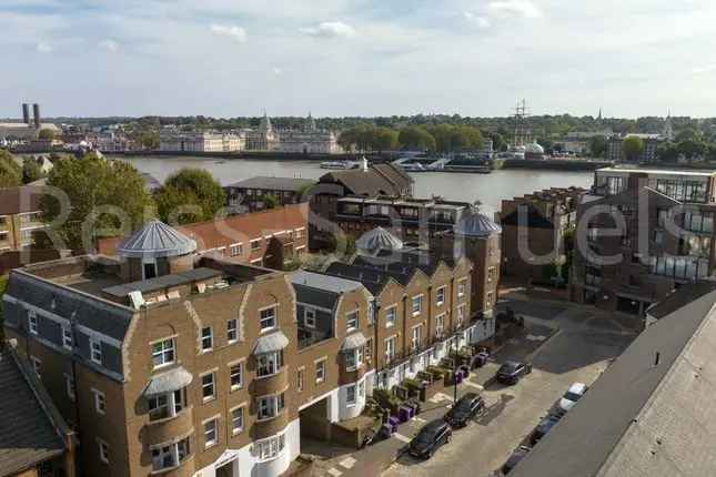 Terraced house to rent in Ferry Street, Isle Of Dogs E14