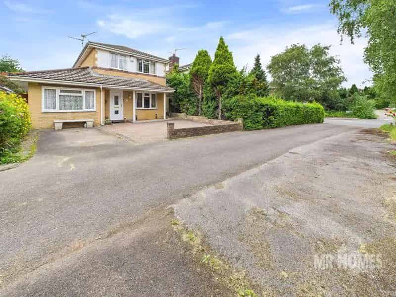 3 Bedroom Detached House For Sale Cardiff