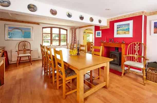 Crouch Hill Farm: 5 Bedroom Farmhouse with Extensive Outbuildings and 5.9 Acres