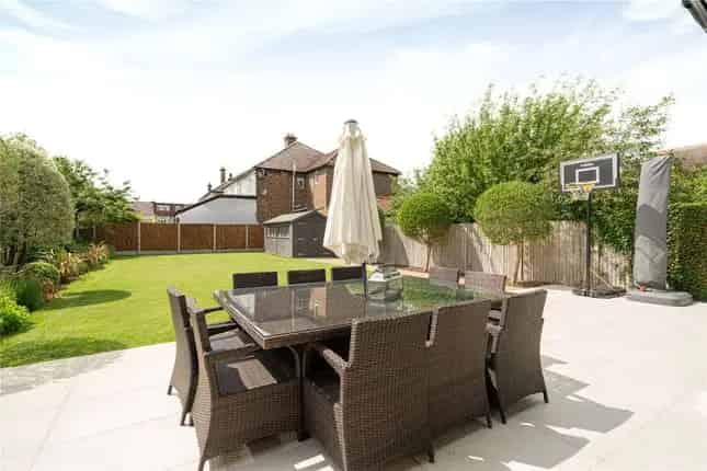 Four Bedroom Detached House for Sale in Raynes Park