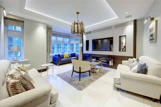 Knightsbridge 3-Bedroom Apartment Hyde Park Views Terrace 1412 sq ft