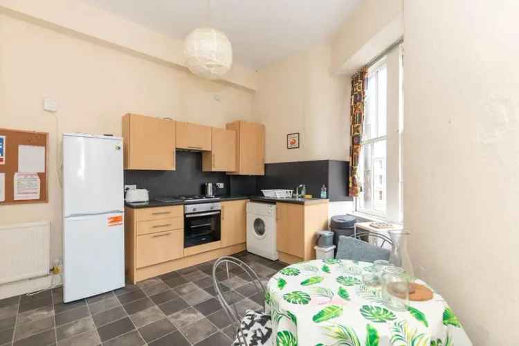 3 Bedroom HMO Flat to Rent in Edinburgh