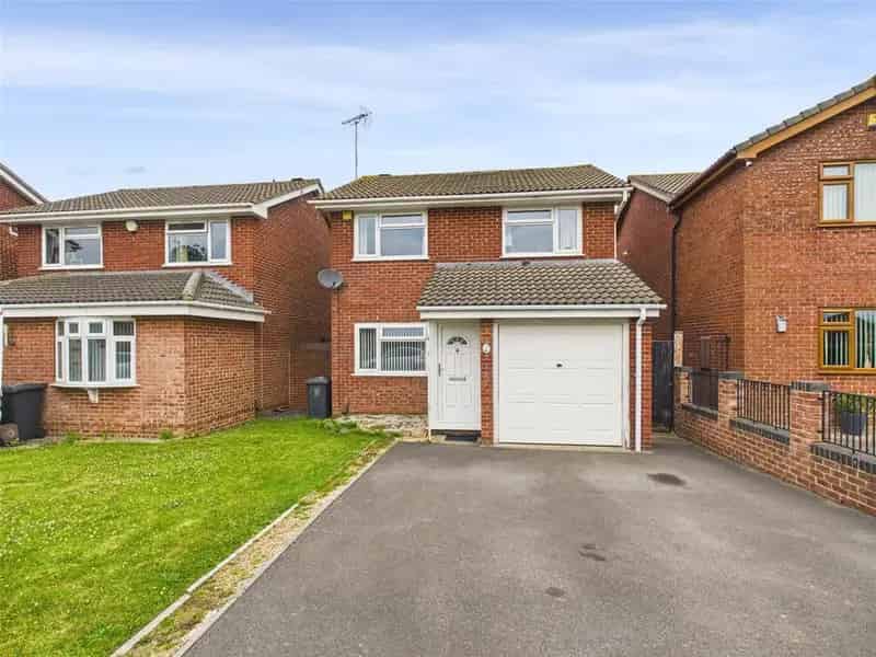 3 Bedroom Detached House for Sale