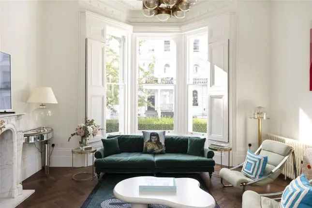 Flat to rent in Elgin Crescent, Notting Hill W11