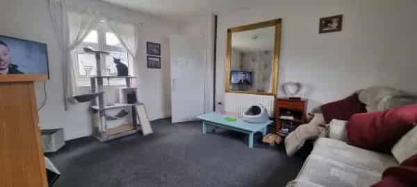 2 Bed Mid Terrace House Near Dudley and West Brom