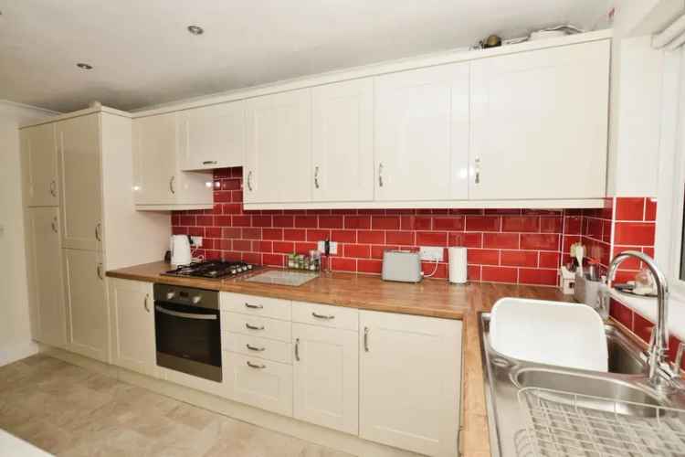 3 Bedroom House Near Hythe Beach