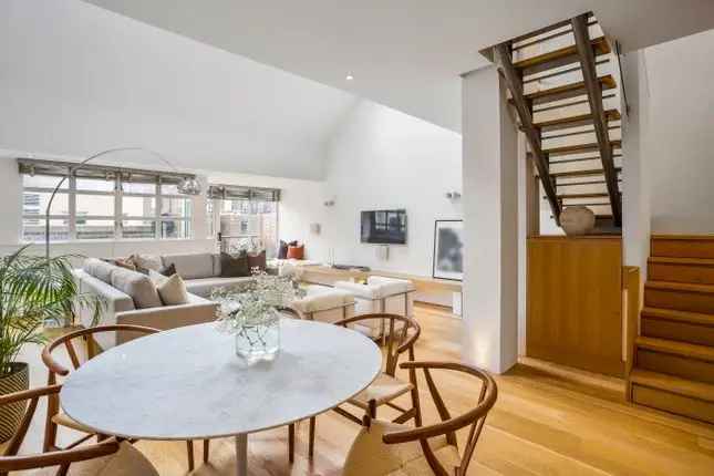 Flat for sale in Westbourne Grove, London W2