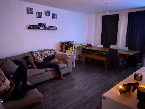 Flat For Rent in London, England