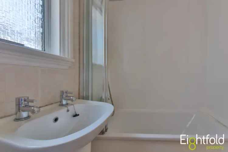 4 Bedroom Maisonette Near Lewes Road and Ditchling Road