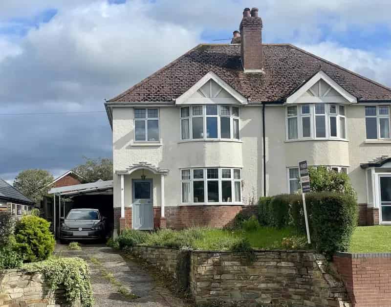 3 Bedroom Semi-Detached House for Sale