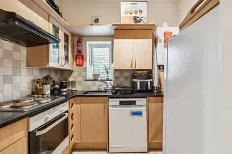 2 Bedroom Garden Flat Balham London
