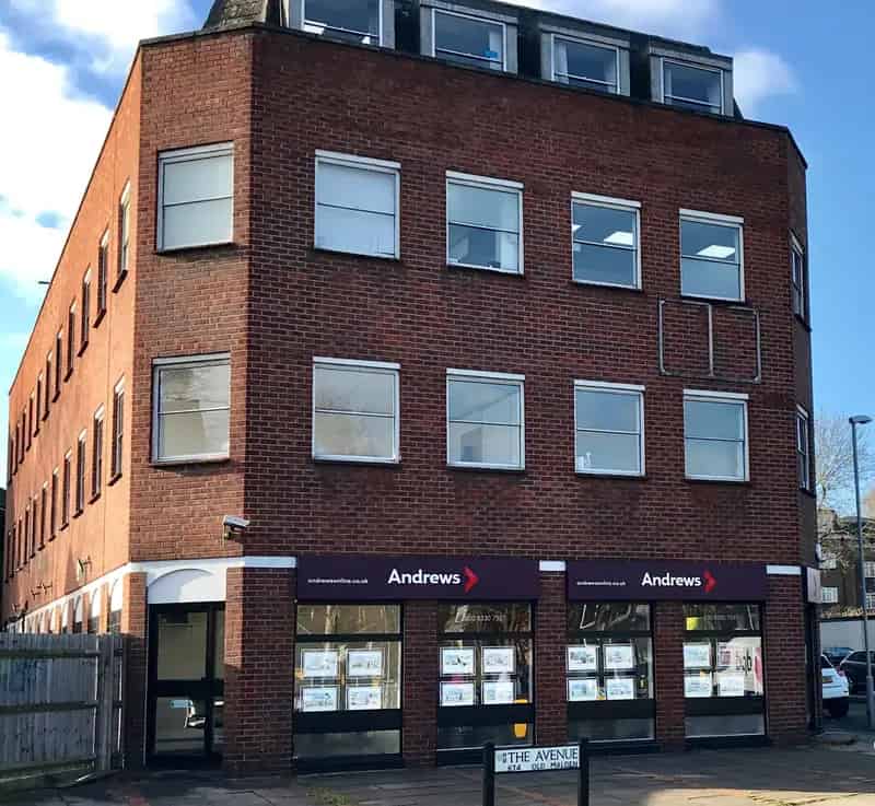 Worcester Park Office Space: Modern Offices with Car Park and Lift