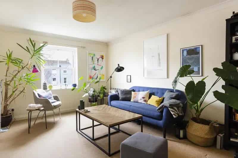 2 Bedroom Flat to Rent Allocated Parking City Centre