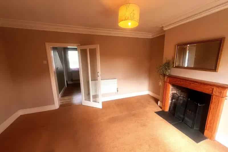 3 Bedroom Semi Detached House Near Spalding Town Centre